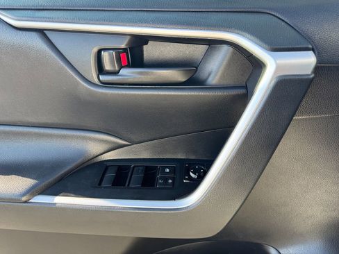 Used 2023 Toyota RAV4 LE FWD image 20