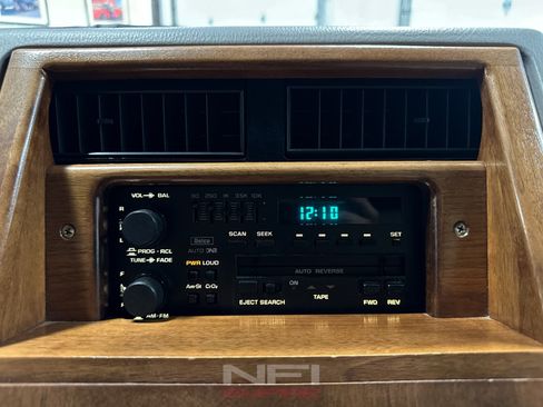 Used 1992 Chevrolet G20 RWD image 29