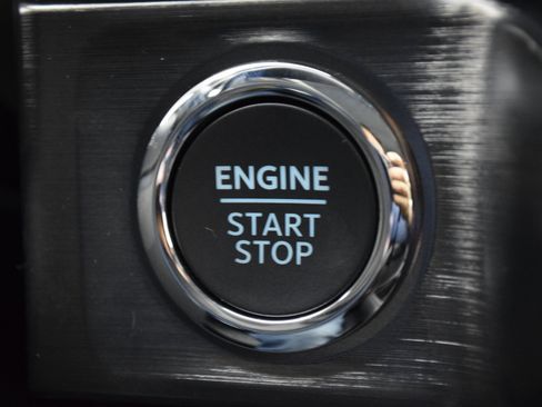 New 2026 Ford F250 Lariat w/ Chrome Package image 15