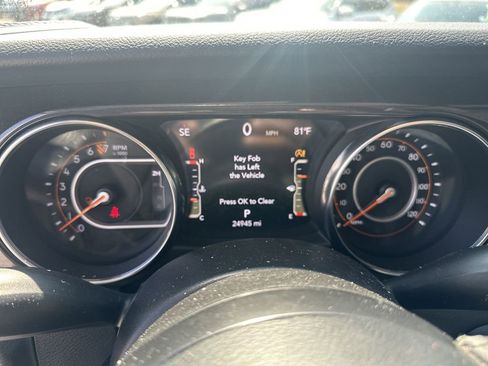 Used 2022 Jeep Gladiator Sport AWD/4WD image 27