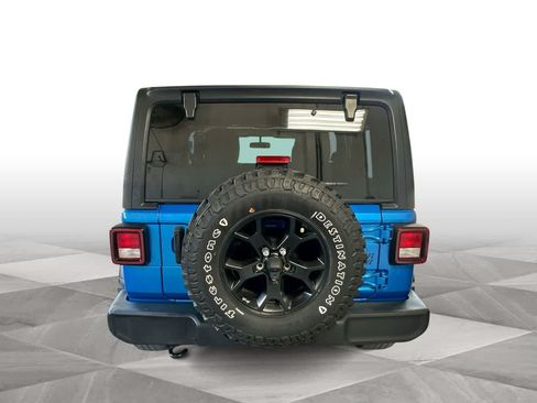 Used 2022 Jeep Wrangler Sport AWD/4WD image 7