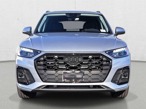 Certified 2023 Audi Q5 e Premium Plus w/ Premium Plus Package image 2