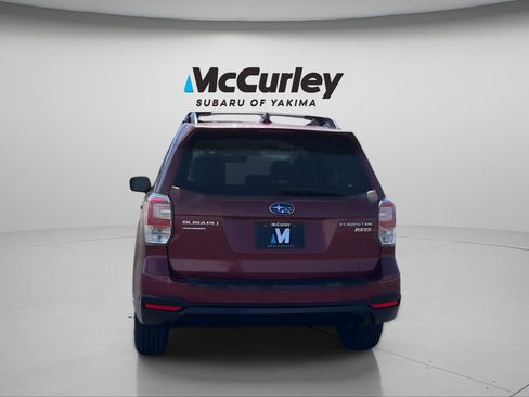 Used 2017 Subaru Forester 2.5i Premium AWD/4WD image 5