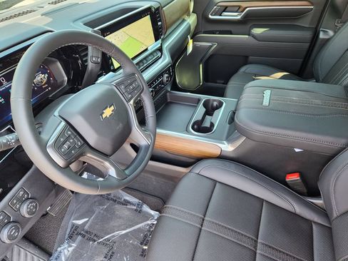 New 2026 Chevrolet Silverado 3500 High Country w/ High Country Premium Package AWD/4WD image 8
