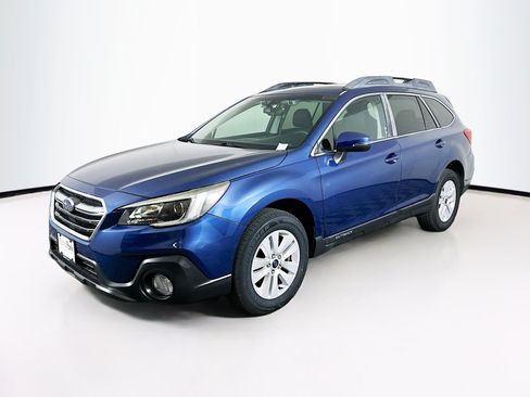 Used 2019 Subaru Outback 2.5i Premium AWD/4WD image 3