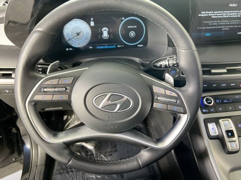 Used 2023 Hyundai Palisade SEL w/ Premium Package image 11