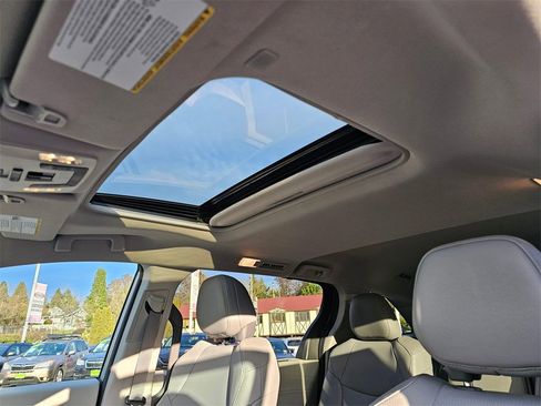 Certified 2024 Toyota Sienna XLE image 23