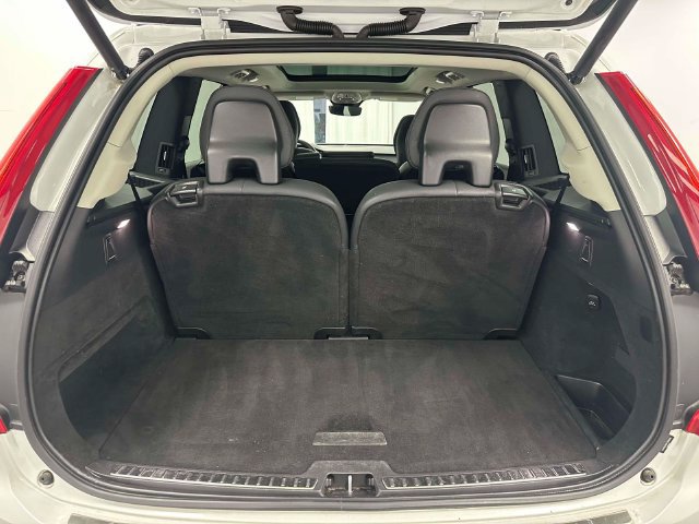 Used 2023 Volvo XC90 B6 Plus w/ Protection Package Premier AWD/4WD image 21