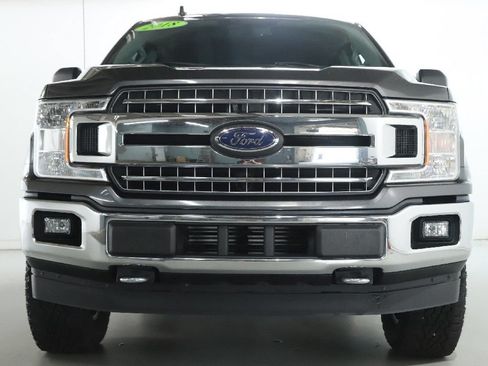 Used 2018 Ford F150 XLT w/ Equipment Group 302A Luxury AWD/4WD image 6