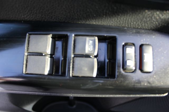 Used 2016 Toyota RAV4 Limited w/ Advanced Technology Package AWD/4WD image 34