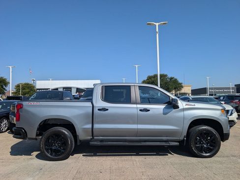 Used 2025 Chevrolet Silverado 1500 LT Trail Boss w/ Convenience Package II AWD/4WD image 3