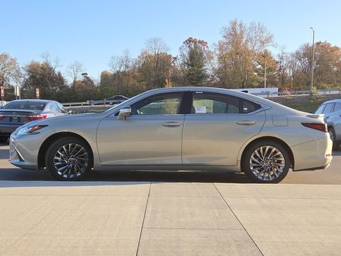 Used 2025 Lexus ES 350 Ultra Luxury FWD image 25