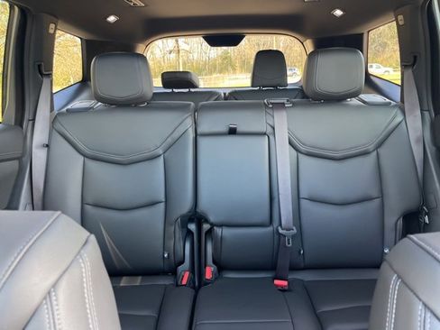 New 2025 Cadillac XT6 Luxury image 39