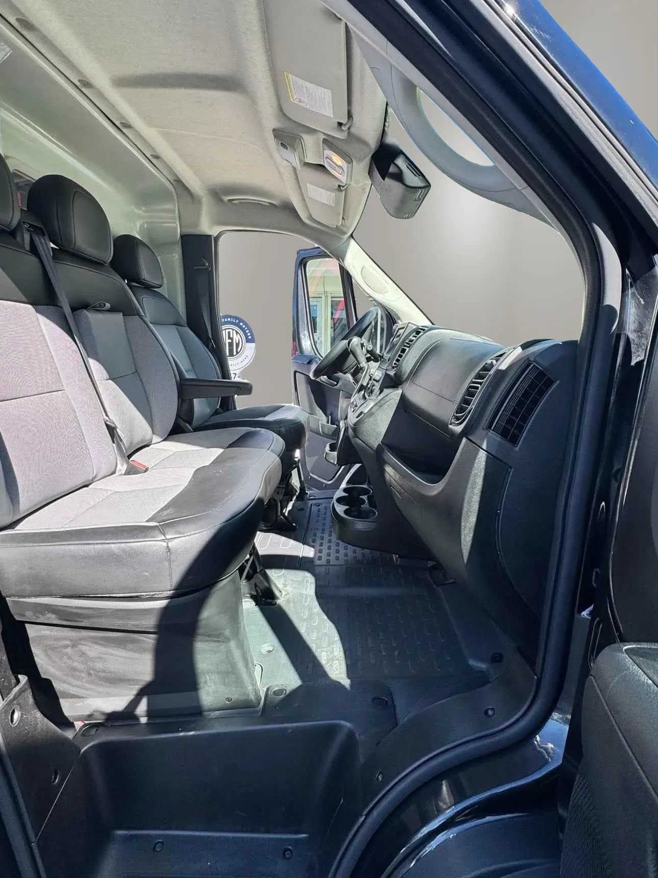 Used 2023 RAM ProMaster 2500 FWD image 31