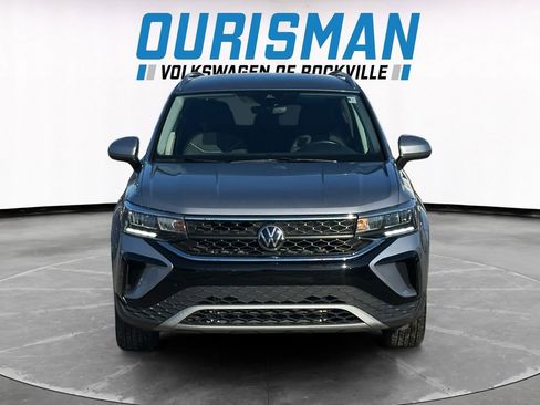Used 2024 Volkswagen Taos SE image 8