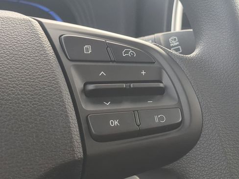 New 2026 Hyundai Venue SE FWD image 25