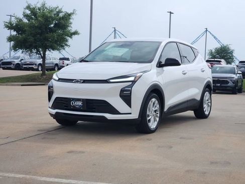 New 2027 Chevrolet Bolt LT w/ Comfort Package FWD image 3