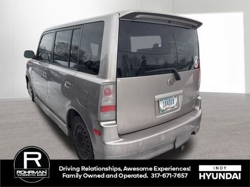 Used 2005 Scion xB image 3