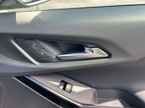 New 2026 Chevrolet Equinox LT w/ Convenience Package II image 35