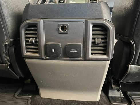 Used 2018 Ford F150 XLT w/ Equipment Group 302A Luxury AWD/4WD image 25