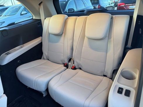 Used 2023 Mercedes-Benz GLS 450 4MATIC image 12