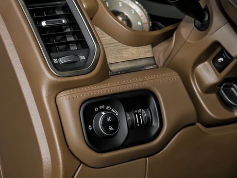 Used 2020 RAM 2500 Limited image 27