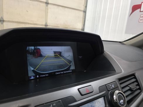 Used 2016 Honda Odyssey Touring Elite image 45