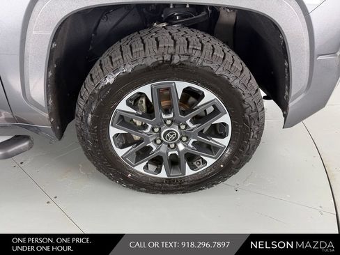 Used 2023 Toyota Tundra Limited AWD/4WD image 14
