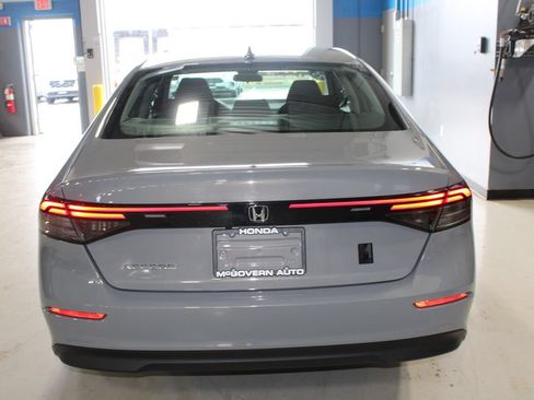 Used 2025 Honda Accord SE image 24