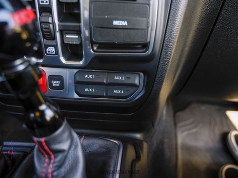 Used 2020 Jeep Wrangler Unlimited Rubicon AWD/4WD image 69