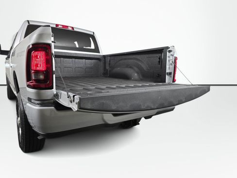 New 2026 RAM 2500 Big Horn AWD/4WD image 17