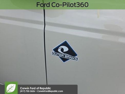 Used 2025 Ford Bronco Outer Banks image 6