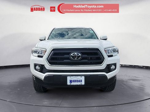 Used 2023 Toyota Tacoma SR5 AWD/4WD image 8