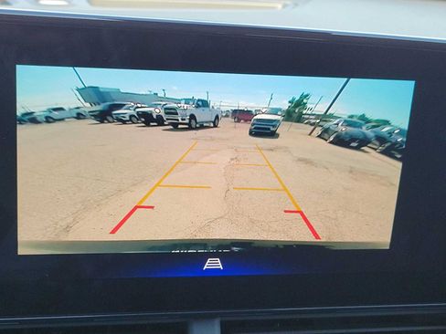 Used 2025 Chevrolet Trax LT FWD image 24