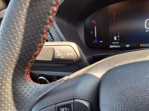 Used 2025 Ford Escape ST-Line image 15