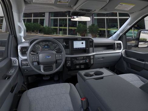 New 2026 Ford F250 XL AWD/4WD image 9