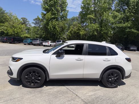 Certified 2025 Honda HR-V Sport image 6