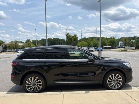 Used 2024 Lincoln Corsair Reserve w/ Equipment Group 201A FWD image 7