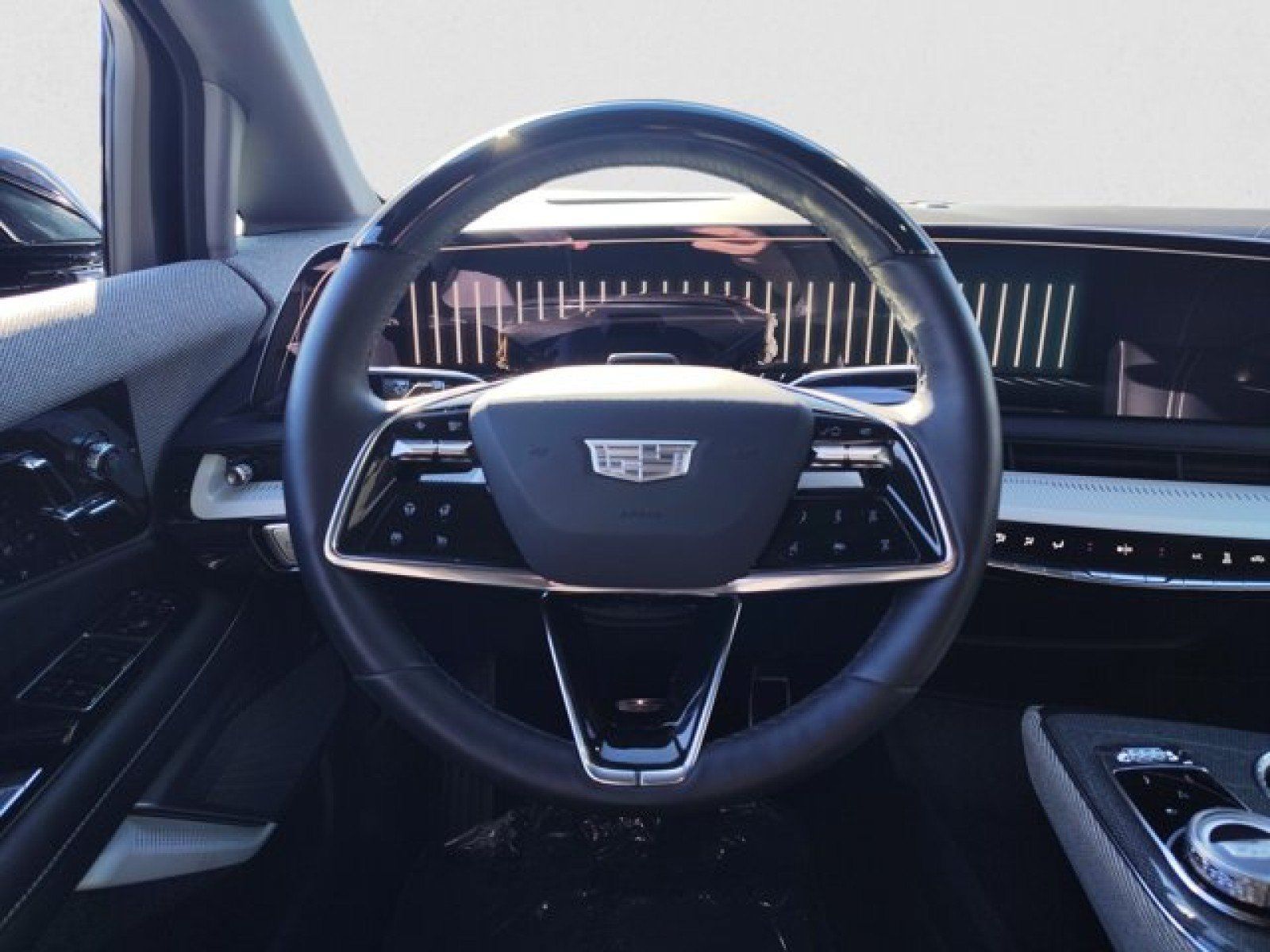 Used 2025 Cadillac Optiq Sport 2 AWD/4WD image 15