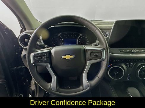 Used 2024 Chevrolet Blazer LT w/ Convenience Package image 16
