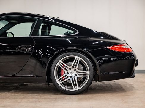 Used 2011 Porsche 911 Carrera S image 25