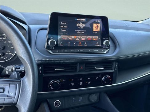 Certified 2021 Nissan Rogue S image 25