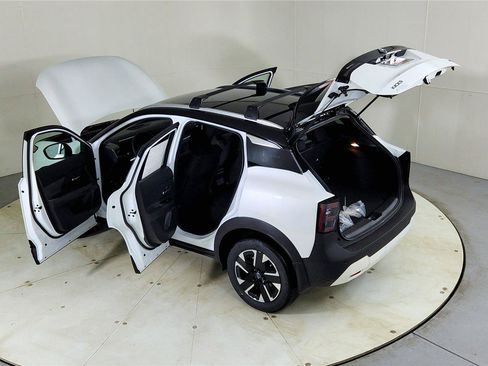 New 2026 Nissan Kicks SV w/ Cold Weather Package AWD/4WD image 26