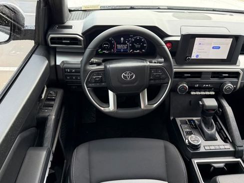 Used 2024 Toyota Tacoma TRD Off-Road AWD/4WD image 24