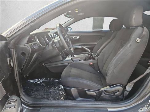 Used 2019 Ford Mustang Coupe RWD image 16