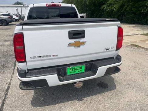 Used 2018 Chevrolet Colorado LT w/ LT Convenience Package RWD image 7