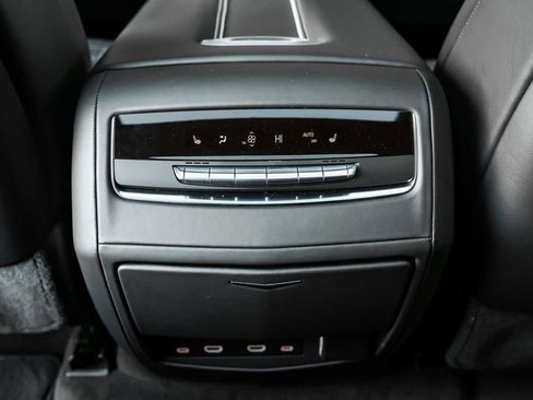 Used 2023 Cadillac Escalade ESV V image 23