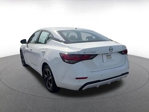 Used 2025 Nissan Sentra SV image 11