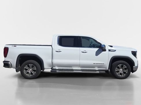 Used 2024 GMC Sierra 1500 SLE w/ Preferred Package AWD/4WD image 6