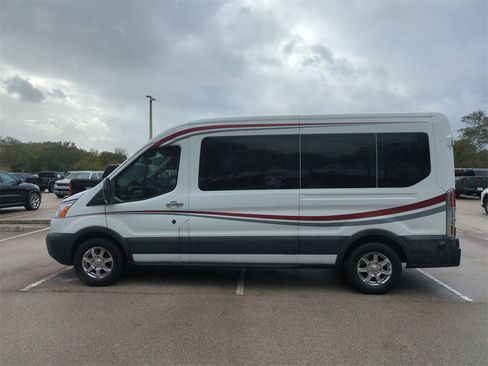Used 2018 Ford Transit 350 XLT image 9